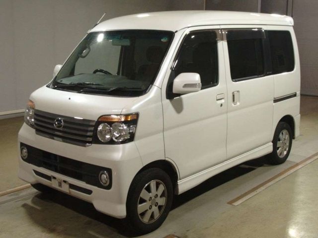 7019 Daihatsu Atrai wagon S321G 2014 г. (TAA Hyogo)